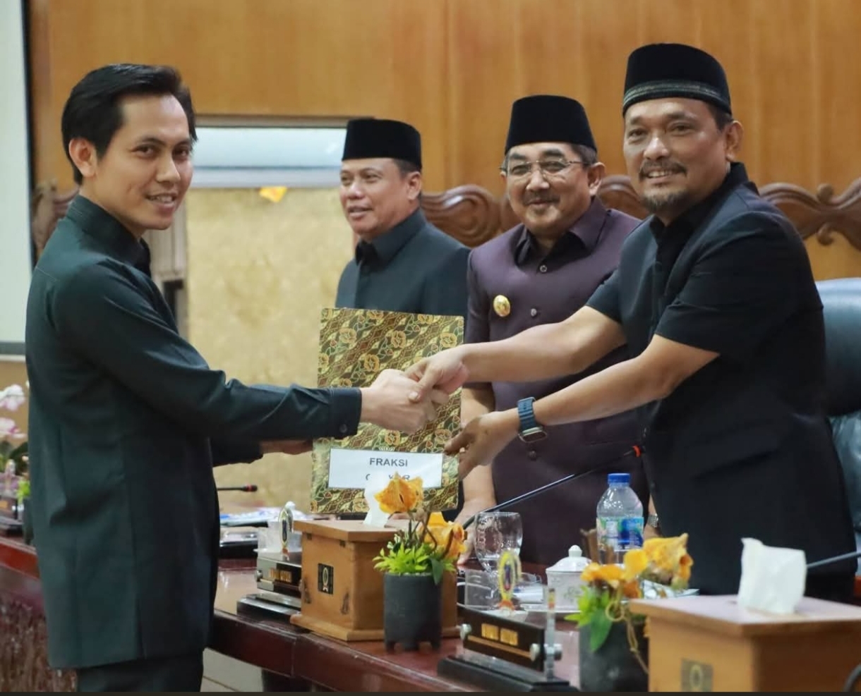 Bupati Anwar Sadat Hadiri Paripurna, DPRD Sampaikan Pemandangan Umum Fraksi atas LKPJ 2025