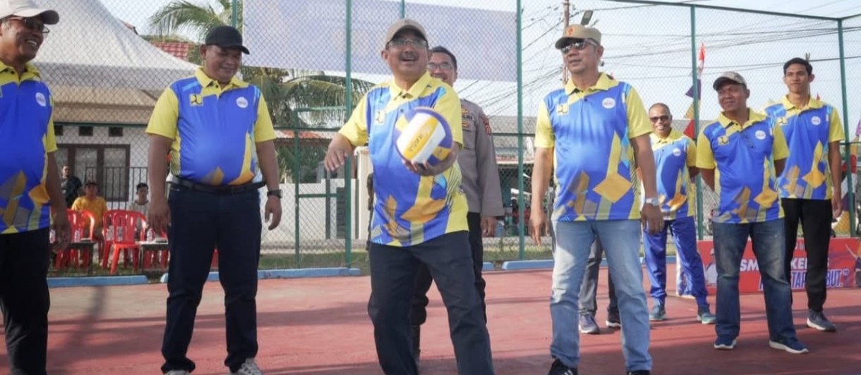 Bupati Anwar Sadat Buka Turnamen Bola Voli DPUPR Cup 2025