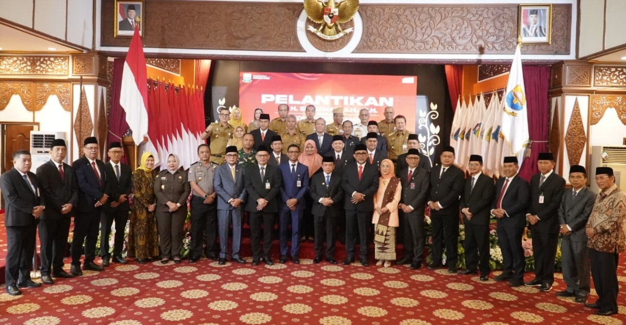 Lantik Komisaris Utama Bank Jambi, Gubernur Al Haris Minta Pembenahan dan Kemandirian Bank Jambi