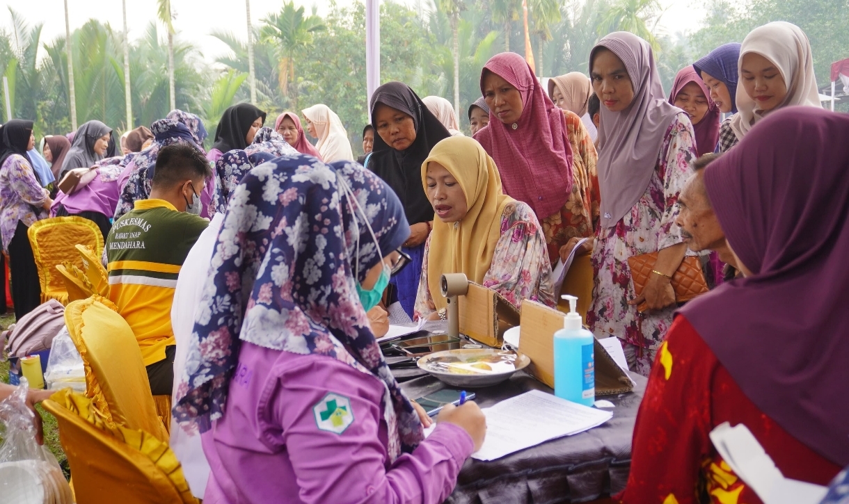 Satgas Pengobatan TMMD Kodim 0419/Tanjab Di Sambut Antusias Warga