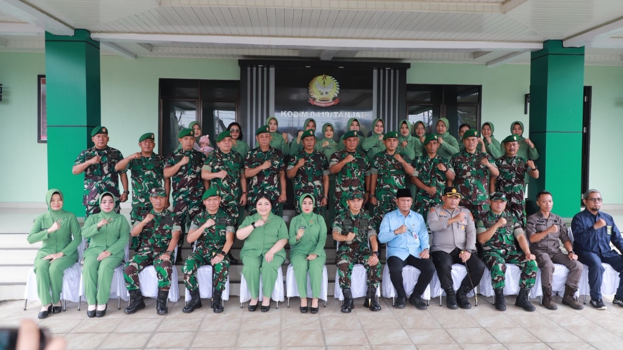 Kunker ke Tanjab Barat : Danrem 042/Gapu Tekankan Prajurit Stop Terlibat Tambang Ilegal