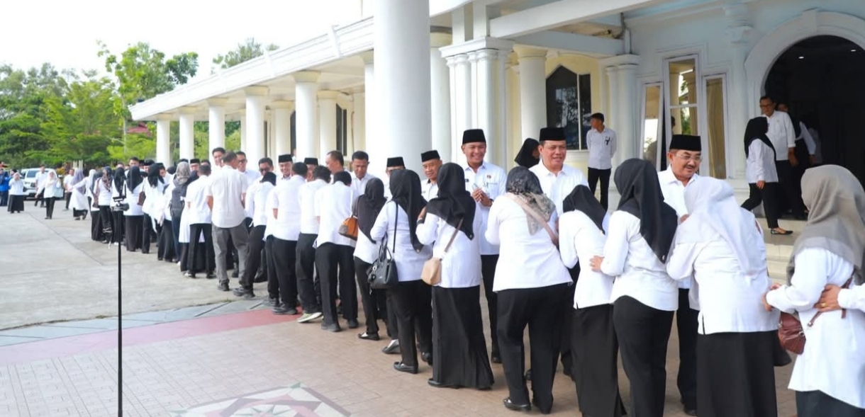 Bupati Anwar Sadat Pimpin Apel Gabungan Pasca Lebaran dan Halal Bihalal 1447 H