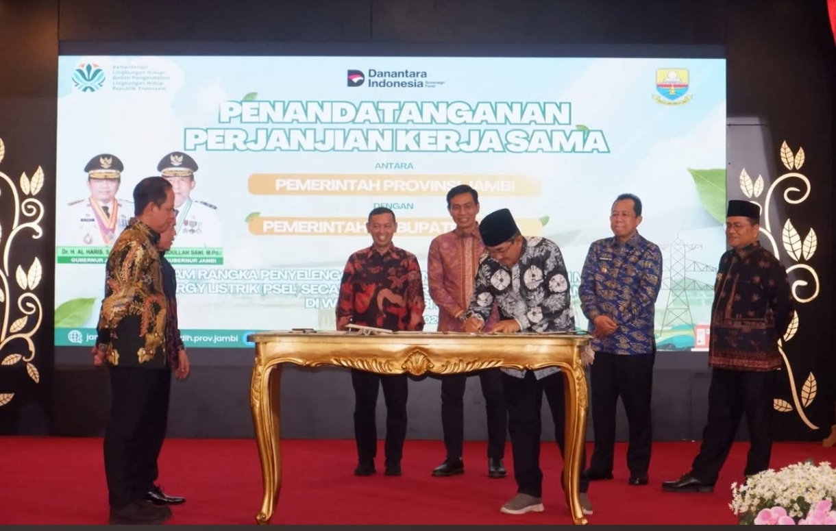 Bupati Anwar Sadat Hadiri Penandatanganan PSEL, Dorong Sampah Jadi Energi Listrik di Jambi Raya