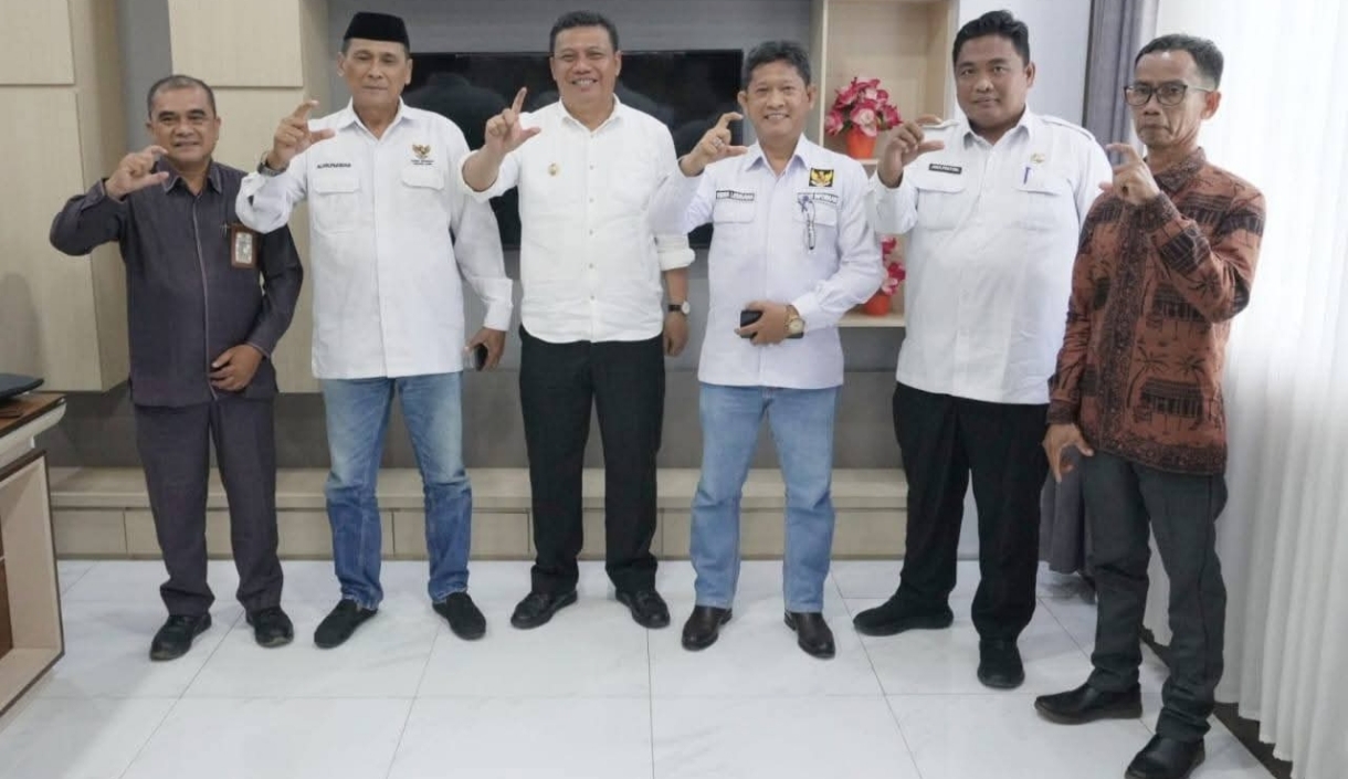 Dorong Transparansi, Wabup Katamso Paparkan Inovasi Keterbukaan Informasi kepada KI Provinsi Jambi