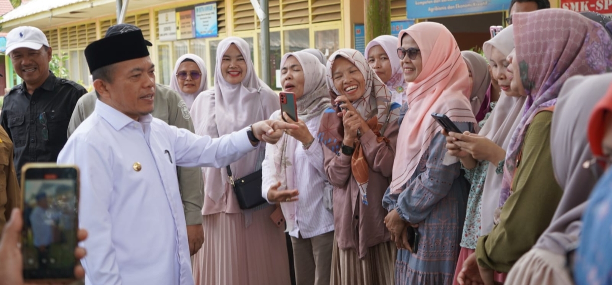Gubernur Al Haris Tinjau Bendungan PLTA Danau Kerinci, Lepas 10.000 Benih Ikan dan Apresiasi Kemandirian SMK-SPP Negeri 3 Kerinci
