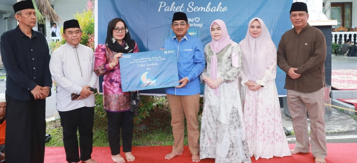Bupati Anwar Sadat Salurkan Paket Sembako Ramadhan dari BNI Cabang Kuala Tungkal