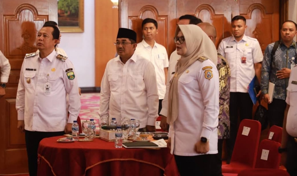 Bupati Tanjab Barat Ikuti Rakor dan Evaluasi Bersama KPK