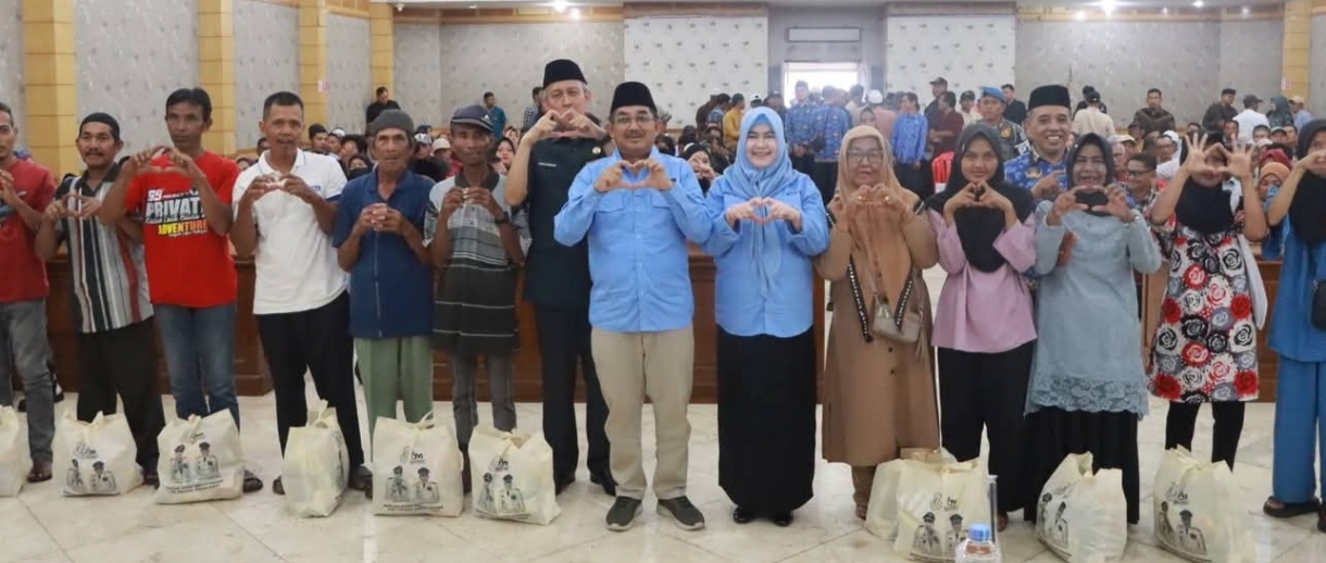 Bupati Anwar Sadat Tekankan Akurasi Verifikasi DTSEN 2025, 150 Paket Sembako Disalurkan Berdasarkan Data Tunggal