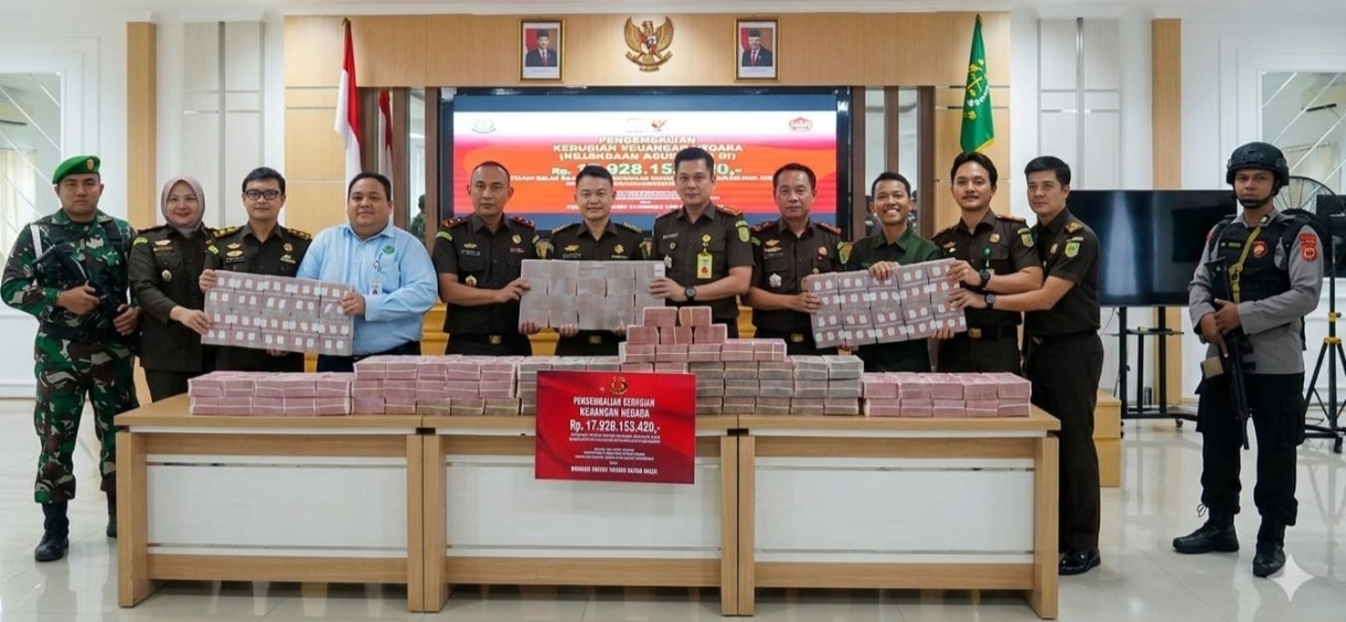 Eksekusi Putusan MA. Kejari Tanjung Jabung Barat Setorkan Rp17,9 Miliar ke Kas Negara, Hasil Dari Perkara Tindak Pidana Korupsi. 