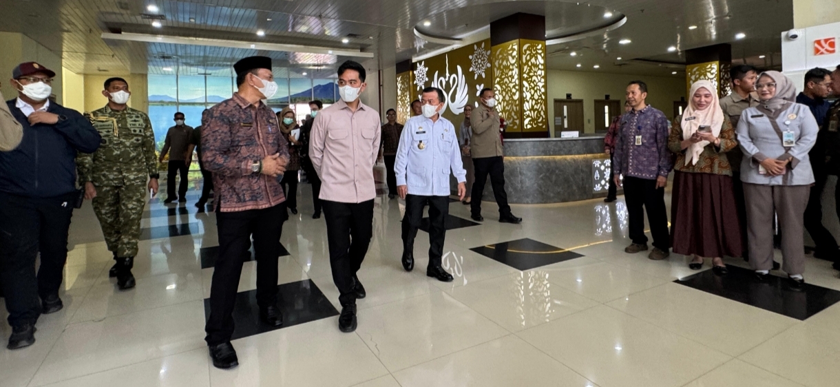 Gubernur Al Haris Dampingi Wapres Tinjau Layanan RSUD Raden Mattaher Jambi
